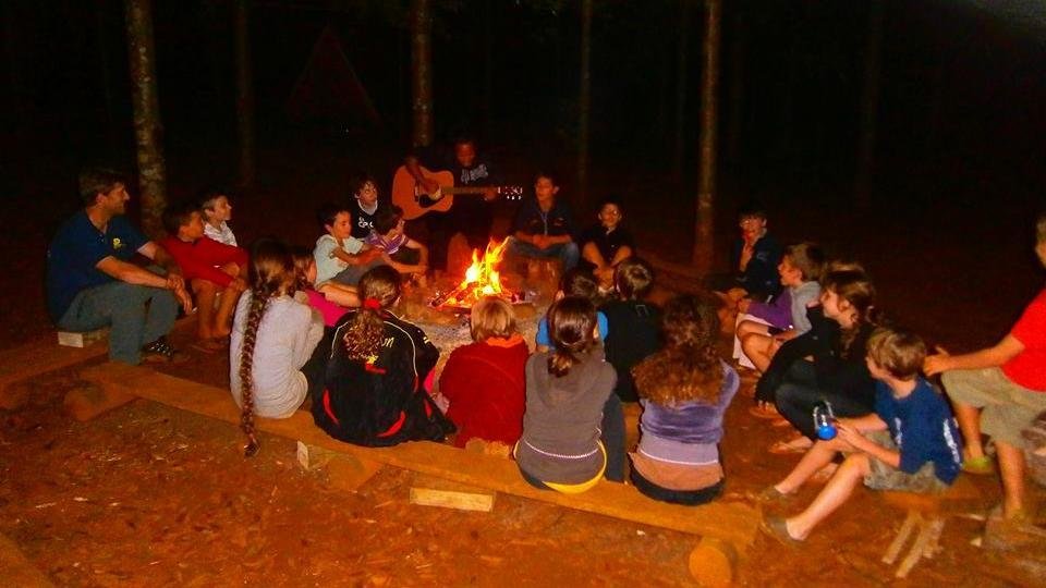 Autour du feu !